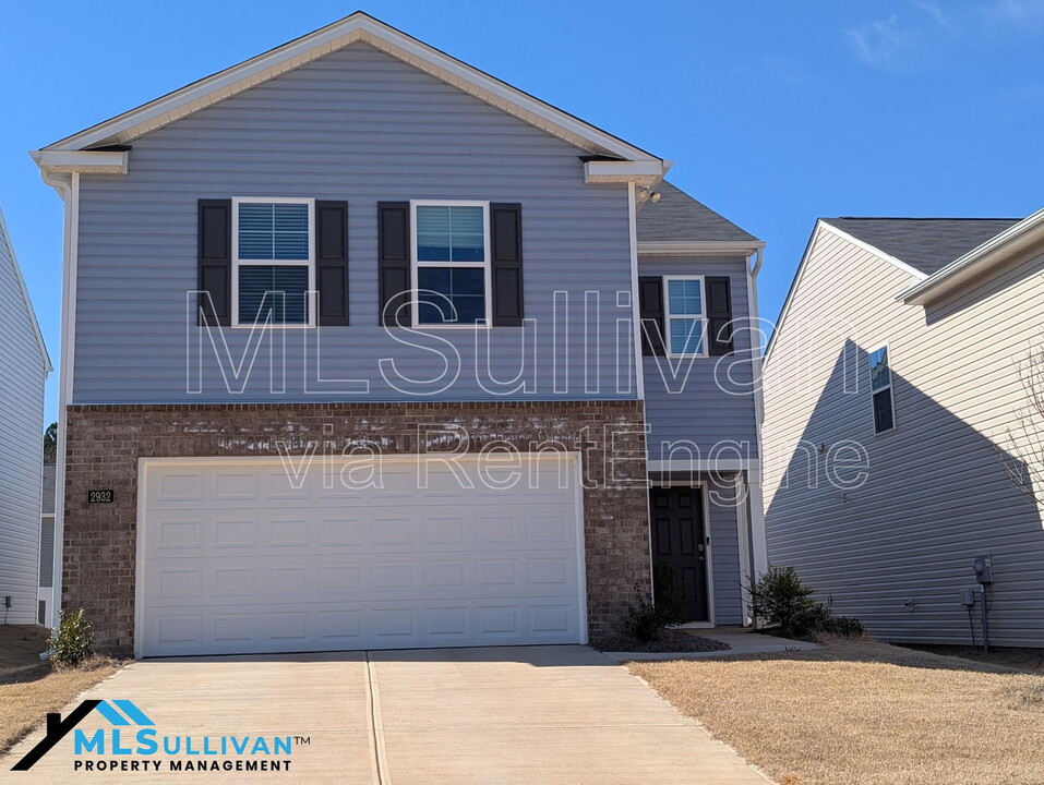 2932 Egert Dr in Haw River, NC - Building Photo