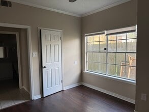 8023 Bayou Fountain Ave in Baton Rouge, LA - Foto de edificio - Building Photo