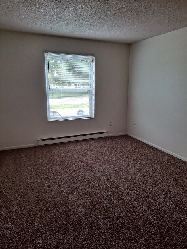 510 N Emily St Apartments and Nearby Ludington Apartments For Rent