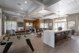 The Summit at Chino Hills Apartment Homes in Chino Hills, CA - Foto de edificio - Other
