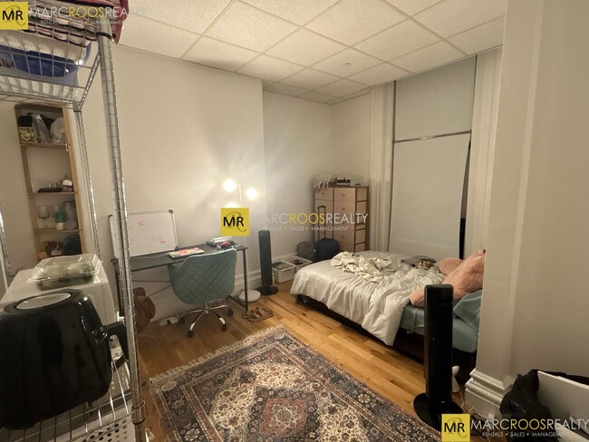 403 Beacon St, Unit 1 in Boston, MA - Building Photo - Building Photo