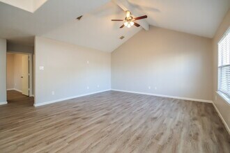 16266 Hidden Deer Ln in Conroe, TX - Building Photo - Building Photo