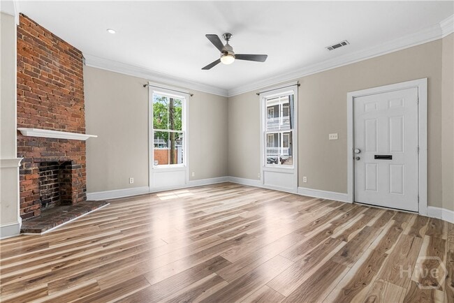 property at 1412 Jefferson St