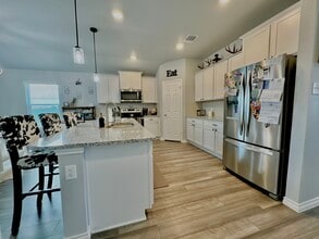 1832 Caponier St in Nolanville, TX - Foto de edificio - Building Photo