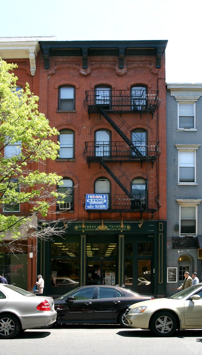 127 Washington St in Hoboken, NJ - Building Photo - Building Photo