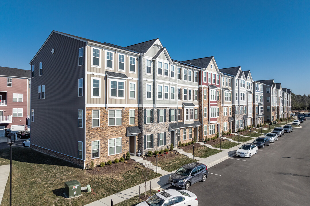 Retreat at One in Glen Allen, VA - Building Photo