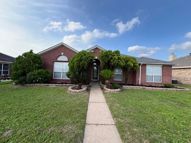 15322 Newly Dr