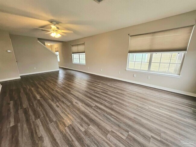 3331 Two Sisters Wy in Pensacola, FL - Building Photo - Building Photo