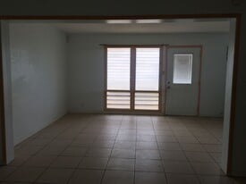 84-1054-700 Farrington Hwy in Waianae, HI - Building Photo