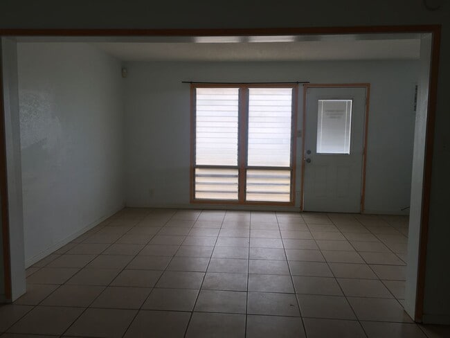 property at 84-1054-700 Farrington Hwy