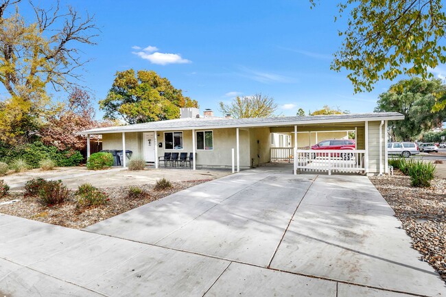 621 Russell Blvd, Unit 502 Oeste Drive in Davis, CA - Building Photo - Building Photo