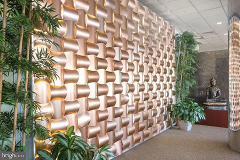 1100 Vine St-Unit -611 in Philadelphia, PA - Building Photo