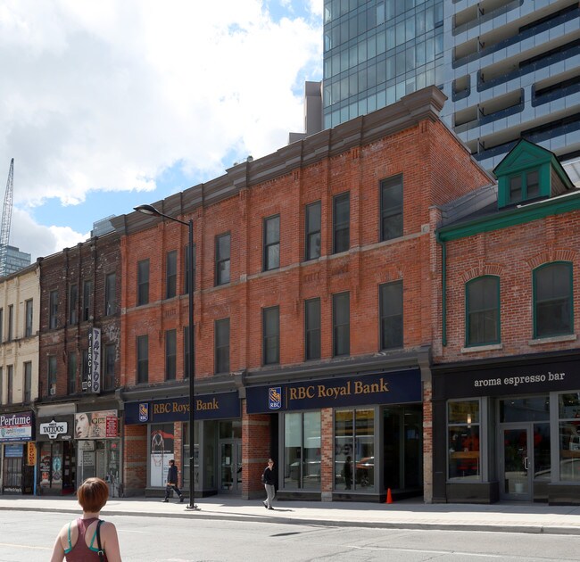 608 Yonge St in Toronto, ON - Building Photo - Building Photo