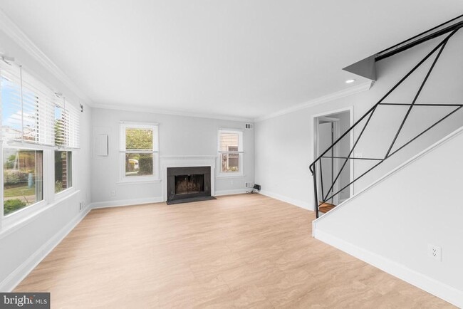 75 Fomalhaut Ave in Washington Township, NJ - Building Photo - Building Photo