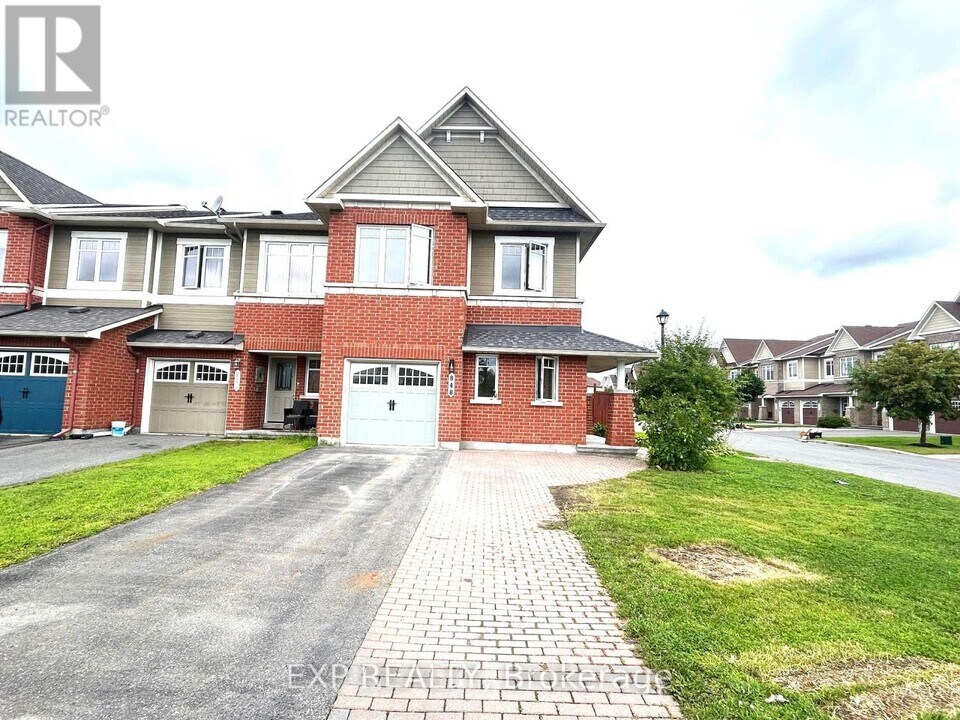 848 Ashenvale Way in Ottawa, ON - Building Photo
