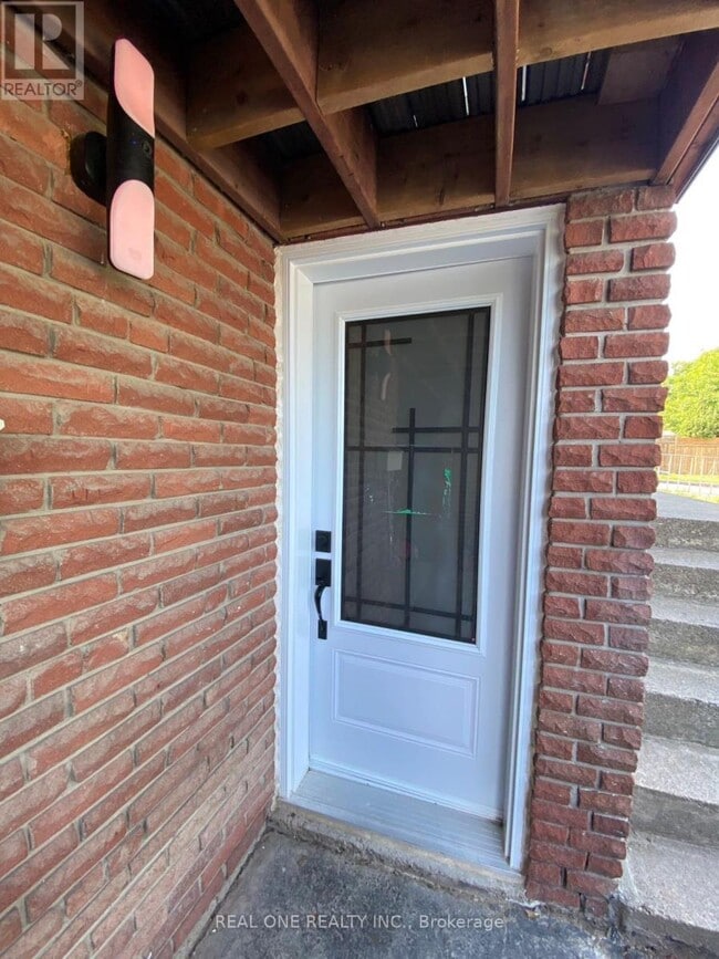 property at 3366 Strabane Dr