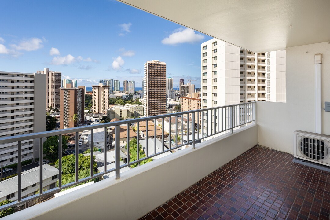 927 Prospect St in Honolulu, HI - Building Photo