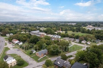 105 Indiana Ln in Petersburg, VA - Building Photo - Building Photo