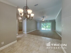 17519 Willow Pond Dr in Lutz, FL - Building Photo - Building Photo