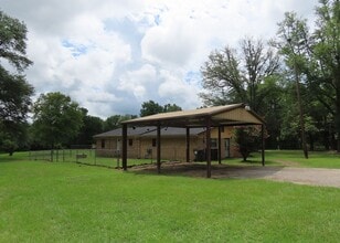 10219 CR 428 in Tyler, TX - Building Photo - Building Photo