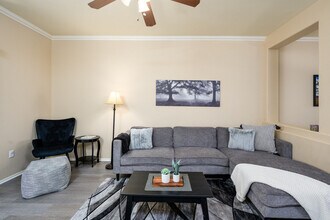 5335 E Shea Blvd in Scottsdale, AZ - Building Photo - Building Photo