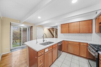 406 S Lageschulte St in Barrington, IL - Building Photo - Building Photo