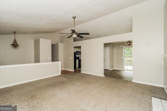 124 Emerald Pines Dr in Dallas, GA - Building Photo - Building Photo