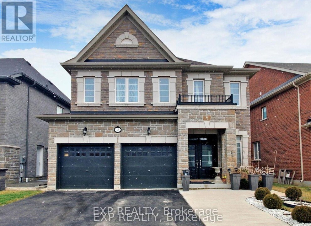 35 PERDITA Rd in Brampton, ON - Building Photo