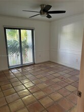 4708 SW 67th Ave, Unit L2 in Miami, FL - Foto de edificio - Building Photo