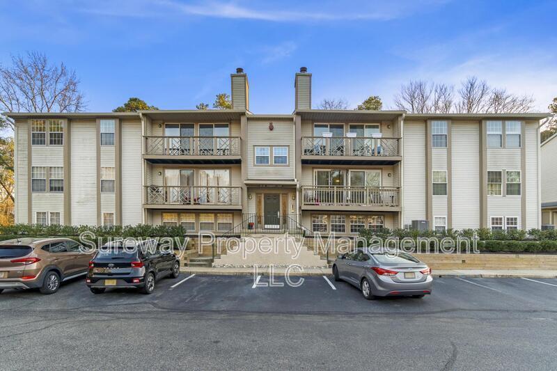 57 Cranberry Ct in Evesham, NJ - Foto de edificio