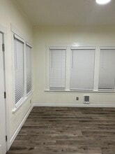 304 W Willis St in Kent, WA - Building Photo - Building Photo