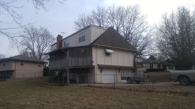 7400 E 127 St in Grandview, MO - Building Photo - Building Photo