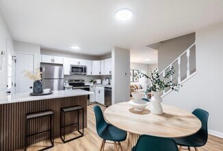 951 Villa View Ct in Cincinnati, OH - Building Photo - Building Photo