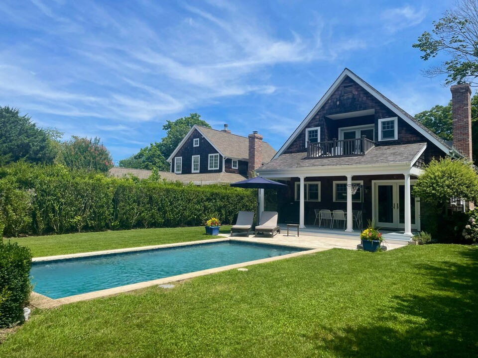 31 Windmill Ln in East Hampton, NY - Building Photo