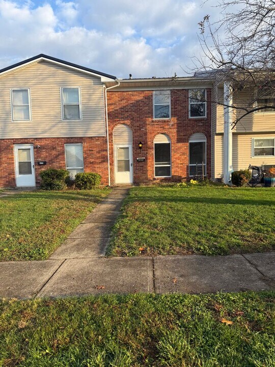 6820-6826-6826 Emerald Ave in Enon, OH - Building Photo