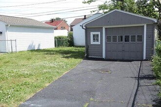 4144 Hinsdale Rd in South Euclid, OH - Building Photo - Building Photo