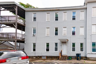 72 Chestnut St in Nashua, NH - Building Photo - Building Photo