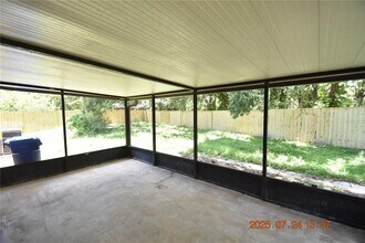 1802 Green Ridge Rd in Tampa, FL - Building Photo - Building Photo
