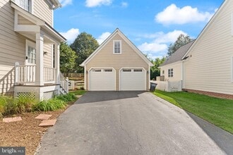 708 Irvine Bank Ln in Purcellville, VA - Building Photo - Building Photo