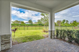 19515 Weathervane Way in Westlake, FL - Foto de edificio - Building Photo