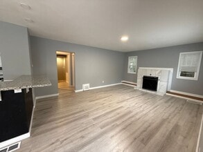 672 Breys Ave NE in Salem, OR - Building Photo - Building Photo