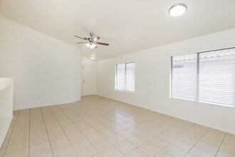 977 E Graham Ln in Apache Junction, AZ - Building Photo - Building Photo