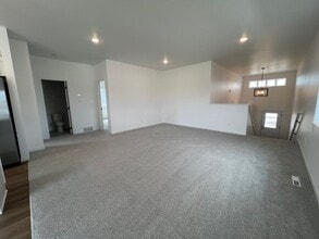 3063 39th Ave S in Moorhead, MN - Building Photo - Building Photo