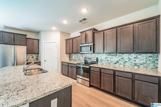 9969 Hunter Pl in Warrior, AL - Building Photo - Building Photo