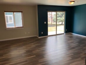 1122 Cruiser Ln in Belgrade, MT - Building Photo - Building Photo