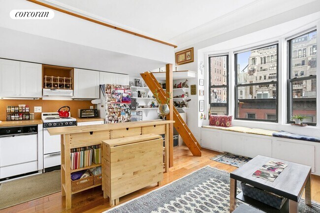 property at 140 W 69th St