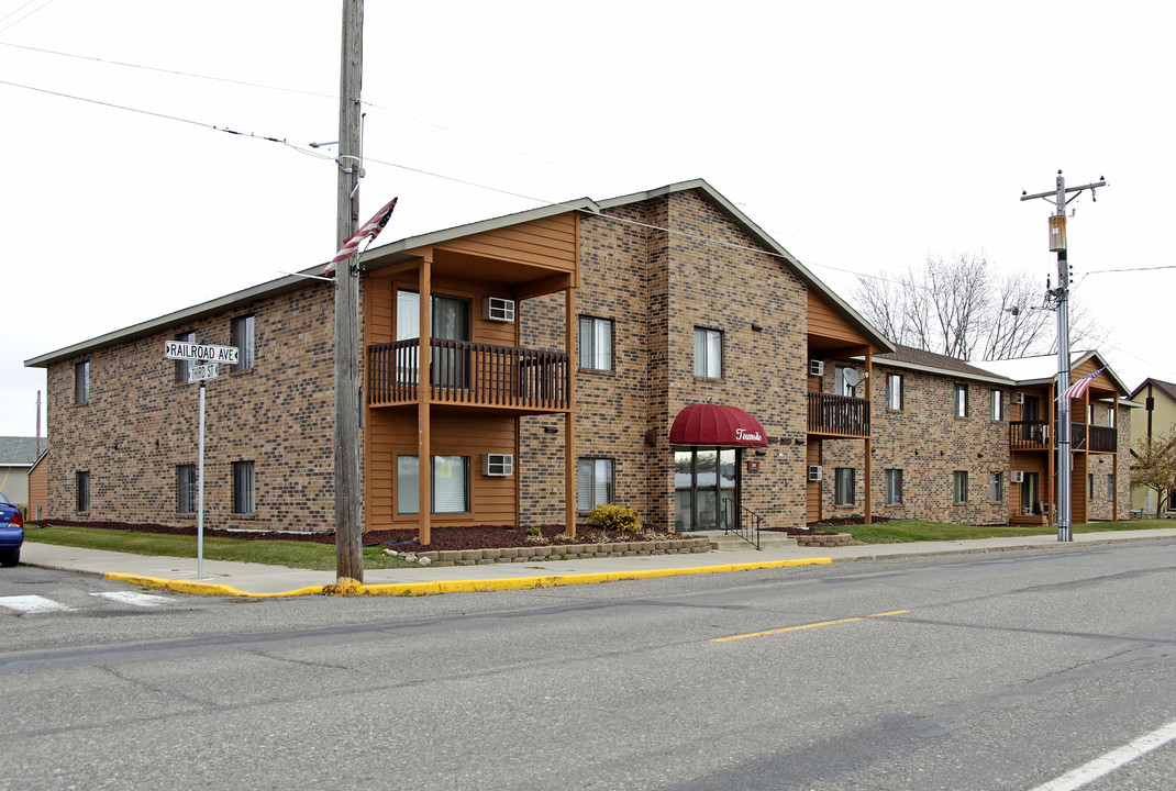 Townsite Apartments in Albany, MN - Building Photo