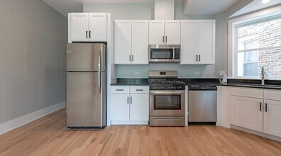 3246 W Fulton Blvd in Chicago, IL - Building Photo - Building Photo