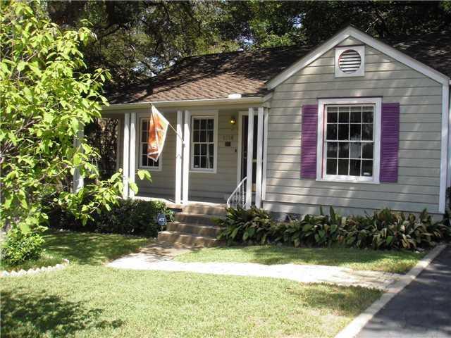 1710 Northwood Rd in Austin, TX - Foto de edificio