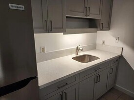 5383 Manauwea St in Honolulu, HI - Building Photo